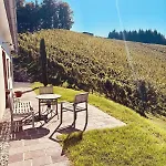 Weingartenhaus Eckberg41 * Eckberg